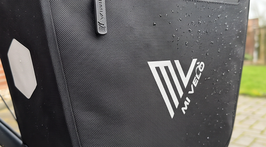mivelo 2in1 fahrradtasche capax Detailansicht beim Testen